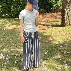 CALÇA SOLTINHA LISTRADA AZUL E BRANCO TAMANHO ADULTO M