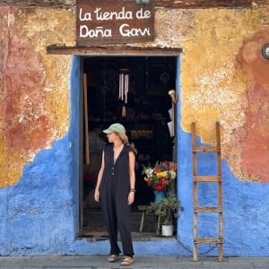 MACACÃO BOTÃO CAPUZ